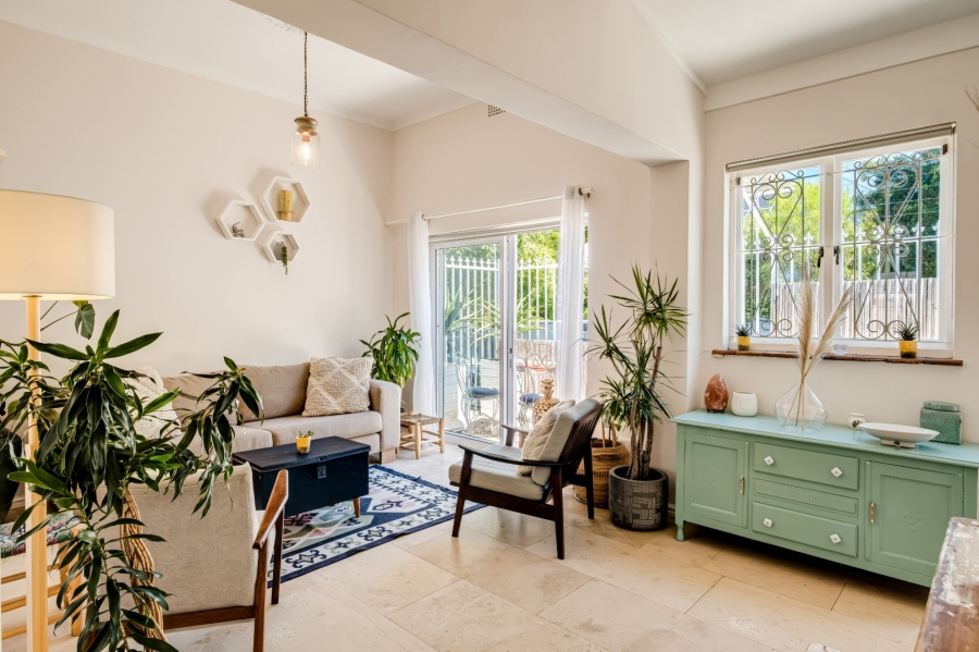 To Let 2 Bedroom Property for Rent in Gardens Western Cape